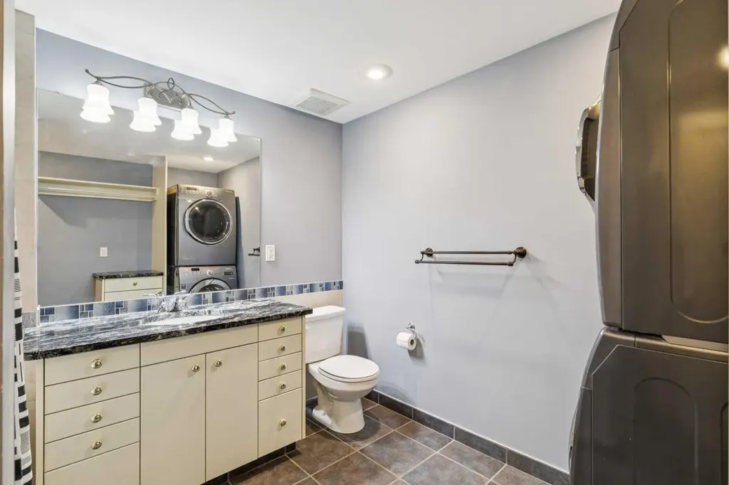 3019 6 Street SW Calgary AB T2S 2M1