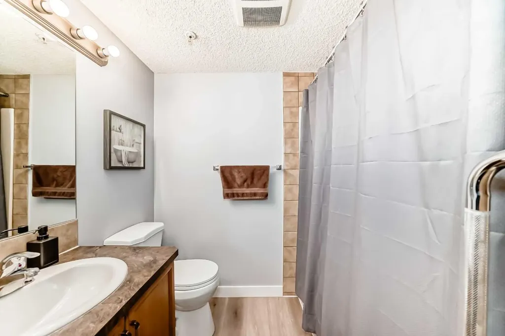 5200 44 Avenue NE Calgary AB T1Y 7L4