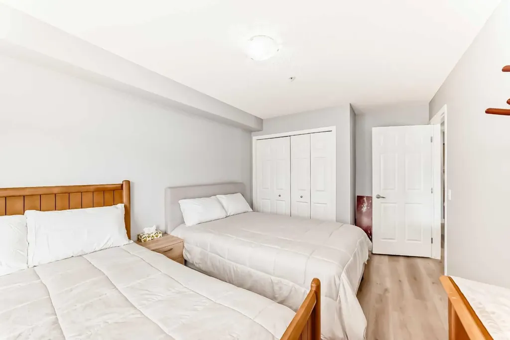 5200 44 Avenue NE Calgary AB T1Y 7L4