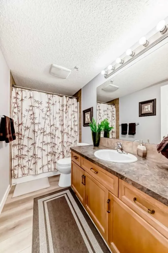 5200 44 Avenue NE Calgary AB T1Y 7L4