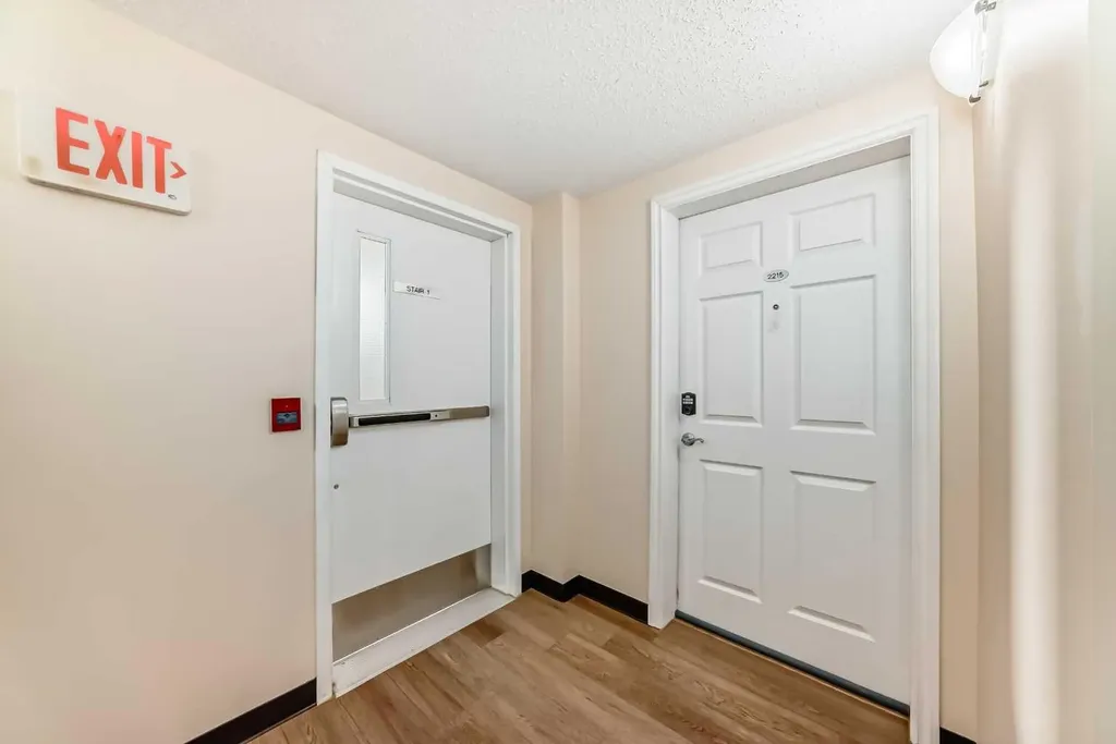 5200 44 Avenue NE Calgary AB T1Y 7L4