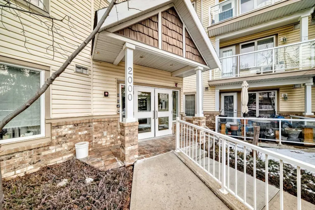 5200 44 Avenue NE Calgary AB T1Y 7L4