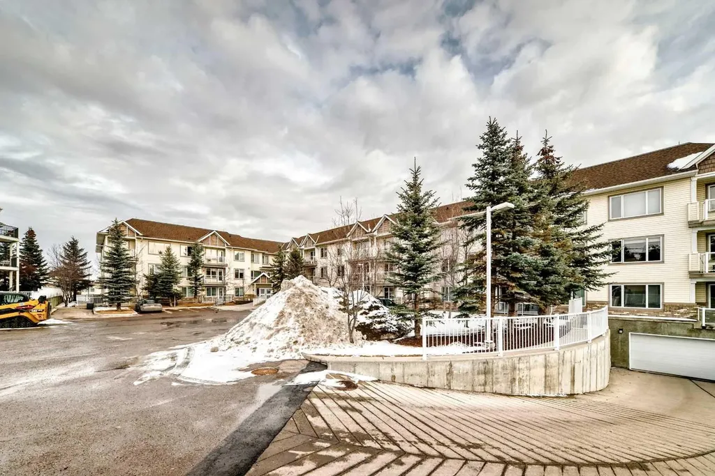 5200 44 Avenue NE Calgary AB T1Y 7L4