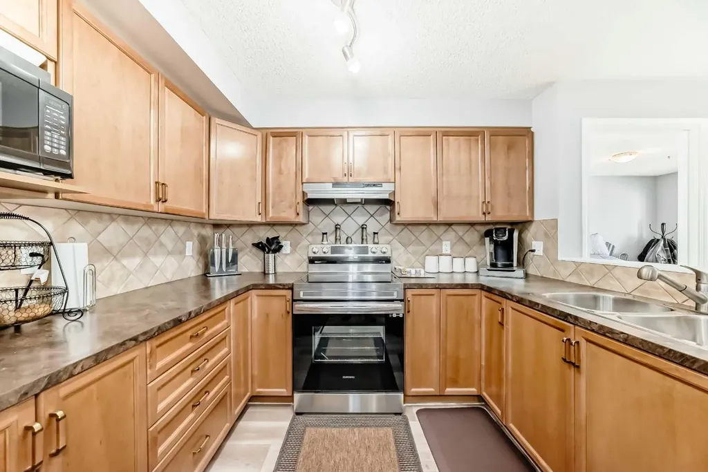 5200 44 Avenue NE Calgary AB T1Y 7L4