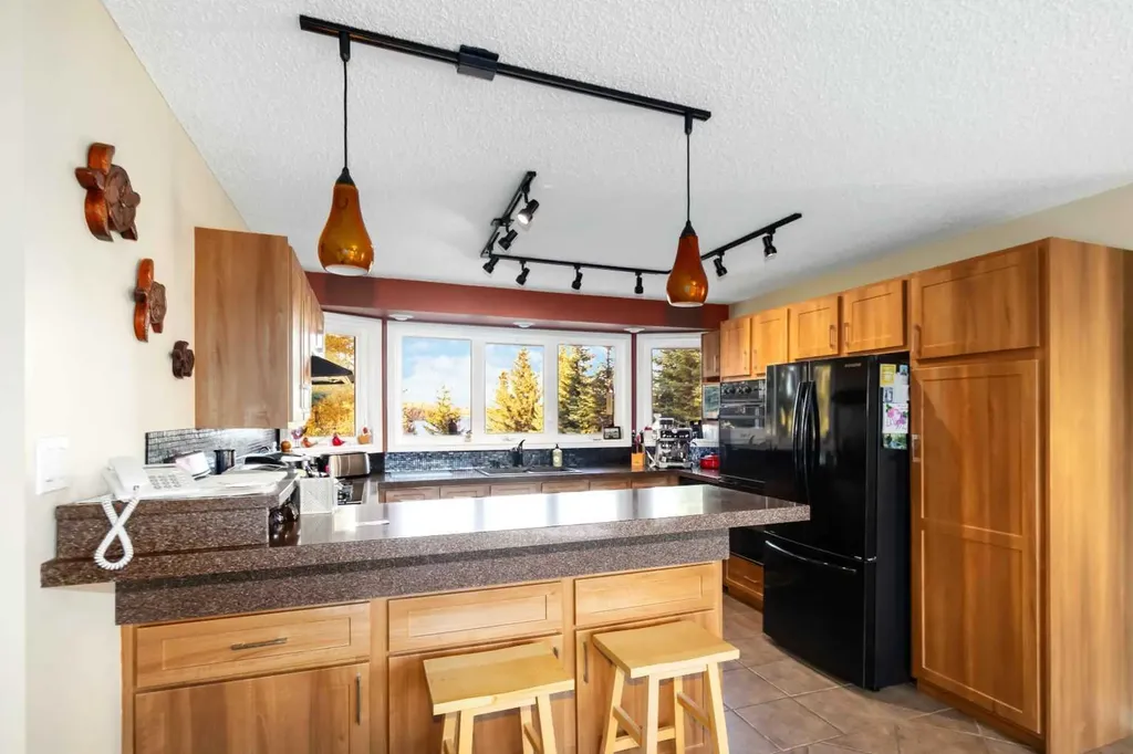 39 Poplar Crescent Gregoire Lake Estates AB T9H 0L2