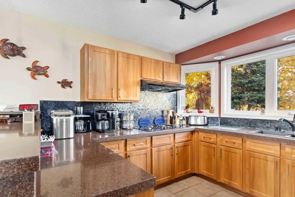 39 Poplar Crescent Gregoire Lake Estates AB T9H 0L2