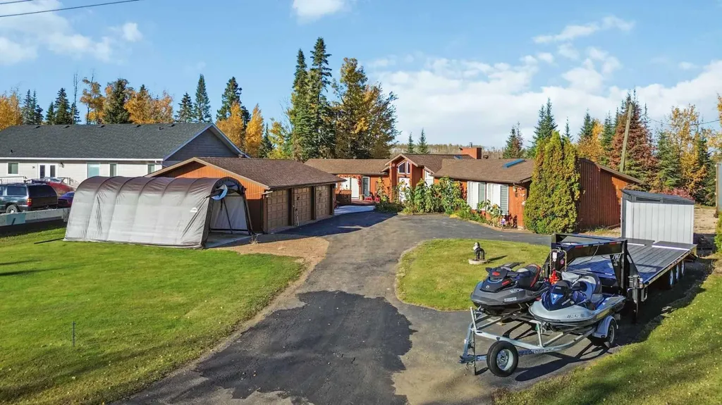 39 Poplar Crescent Gregoire Lake Estates AB T9H 0L2