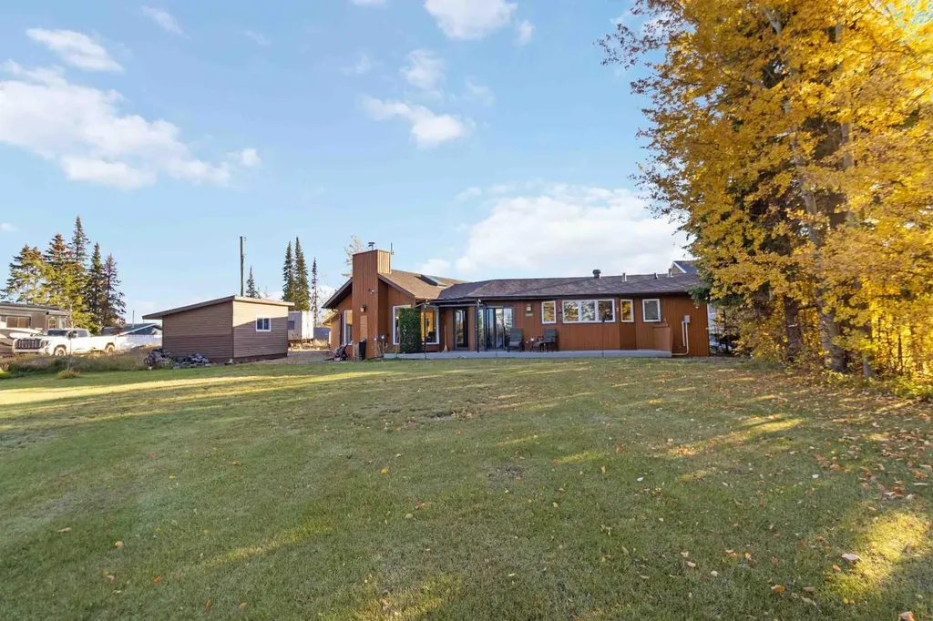 39 Poplar Crescent Gregoire Lake Estates AB T9H 0L2