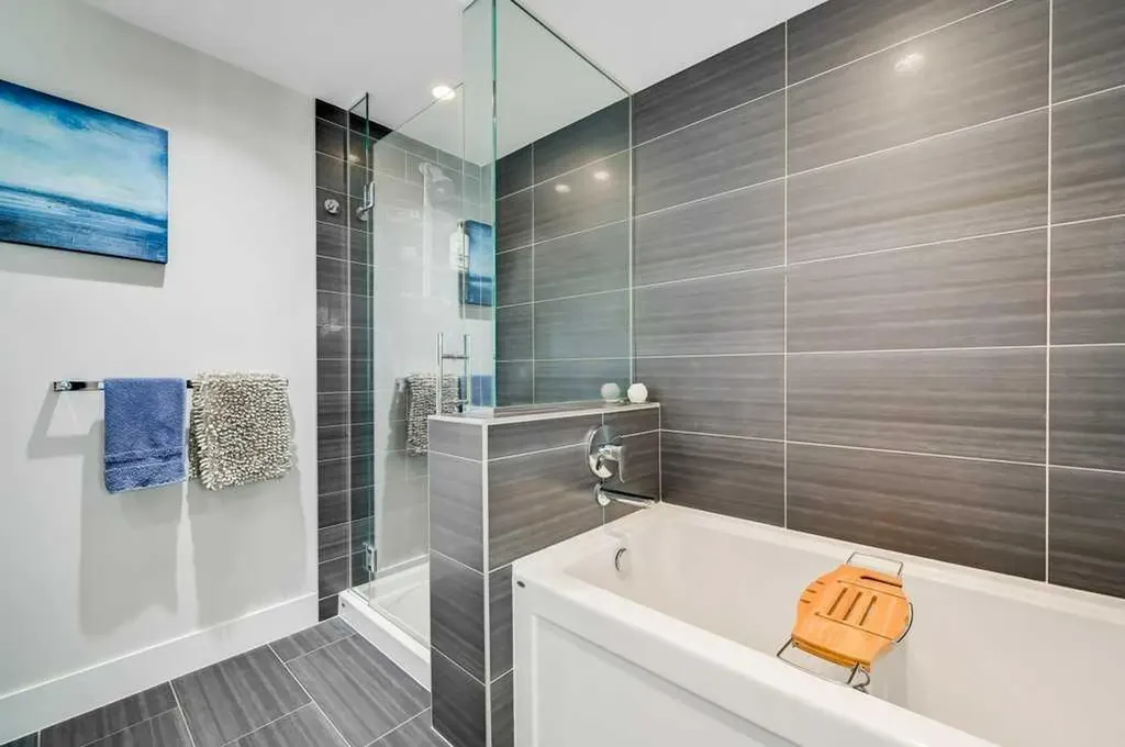 560 6 Avenue SE Calgary AB T2G 1K7