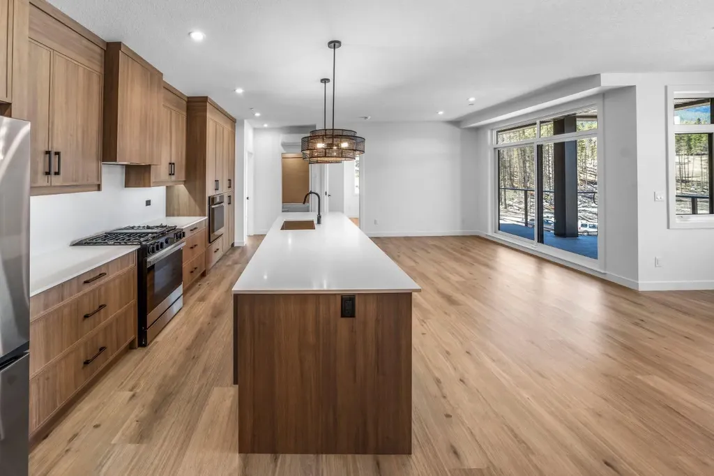 10 Cascade Ridge Canmore AB T1W 0K6