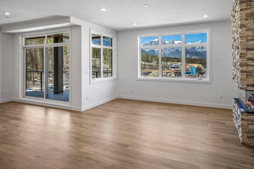 10 Cascade Ridge Canmore AB T1W 0K6