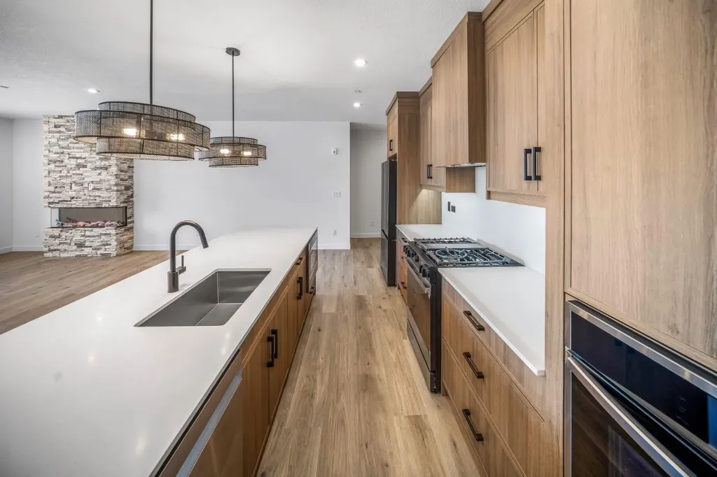 10 Cascade Ridge Canmore AB T1W 0K6