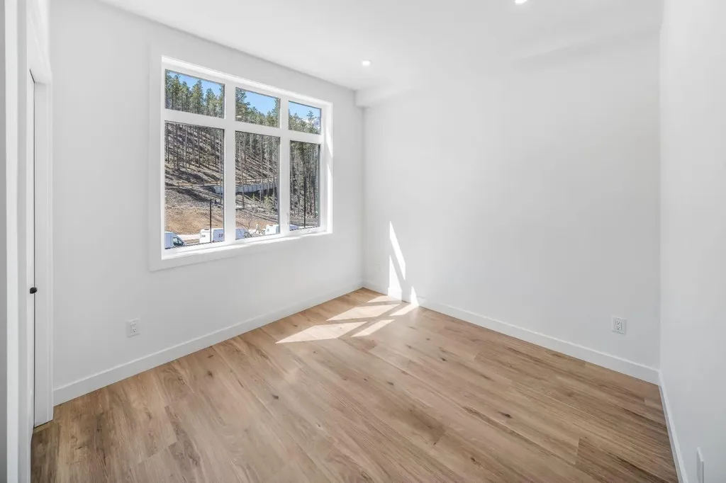 10 Cascade Ridge Canmore AB T1W 0K6