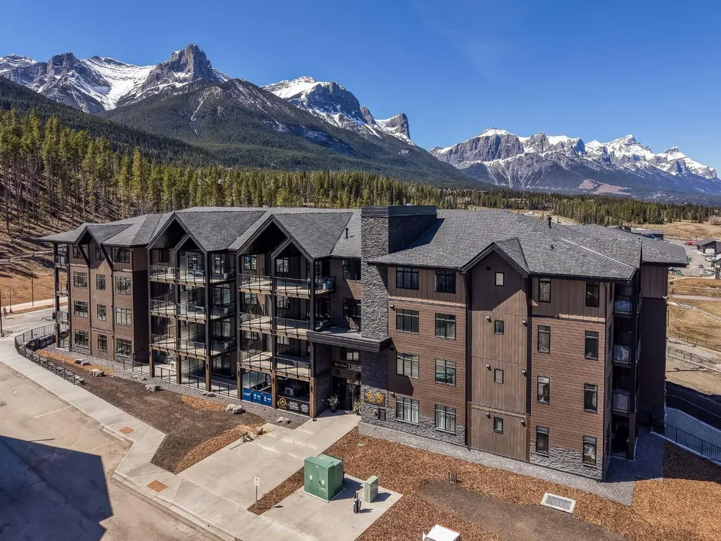 10 Cascade Ridge Canmore AB T1W 0K6