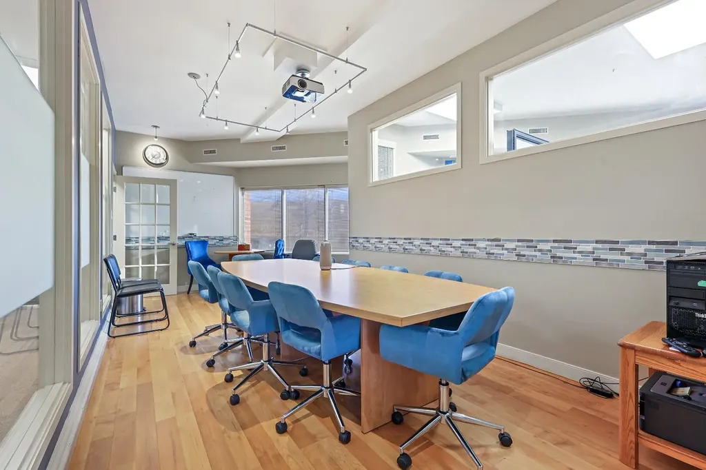 76 Skyline Crescent NE Calgary AB T2K 5S7