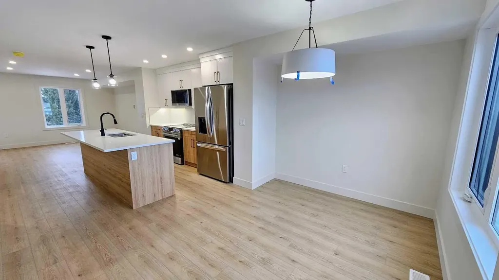 106 4 Street NW Sundre AB T0M 1X0