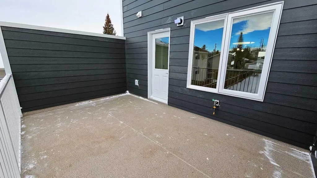 106 4 Street NW Sundre AB T0M 1X0
