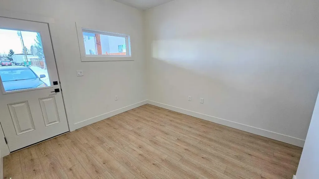 106 4 Street NW Sundre AB T0M 1X0