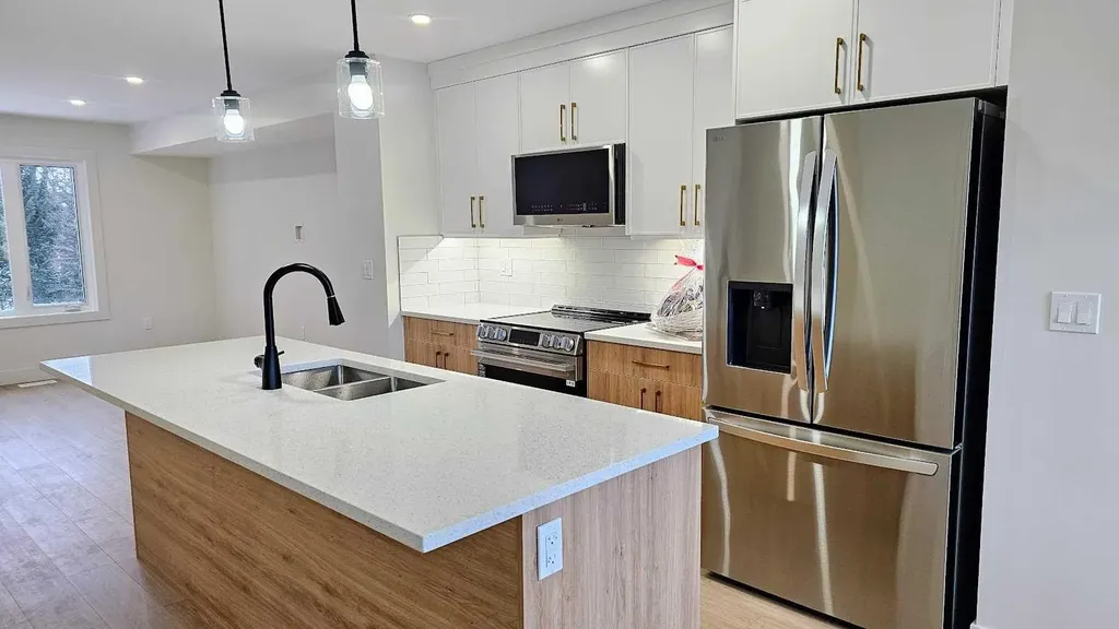 106 4 Street NW Sundre AB T0M 1X0