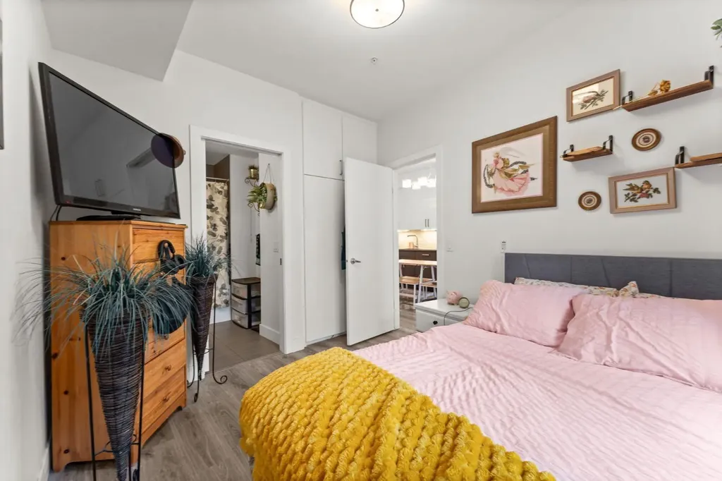 515 4 Avenue NE Calgary AB T2E 0J9