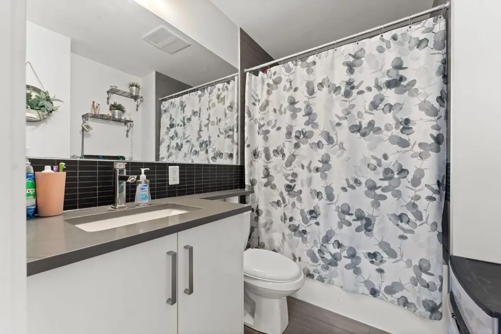 515 4 Avenue NE Calgary AB T2E 0J9