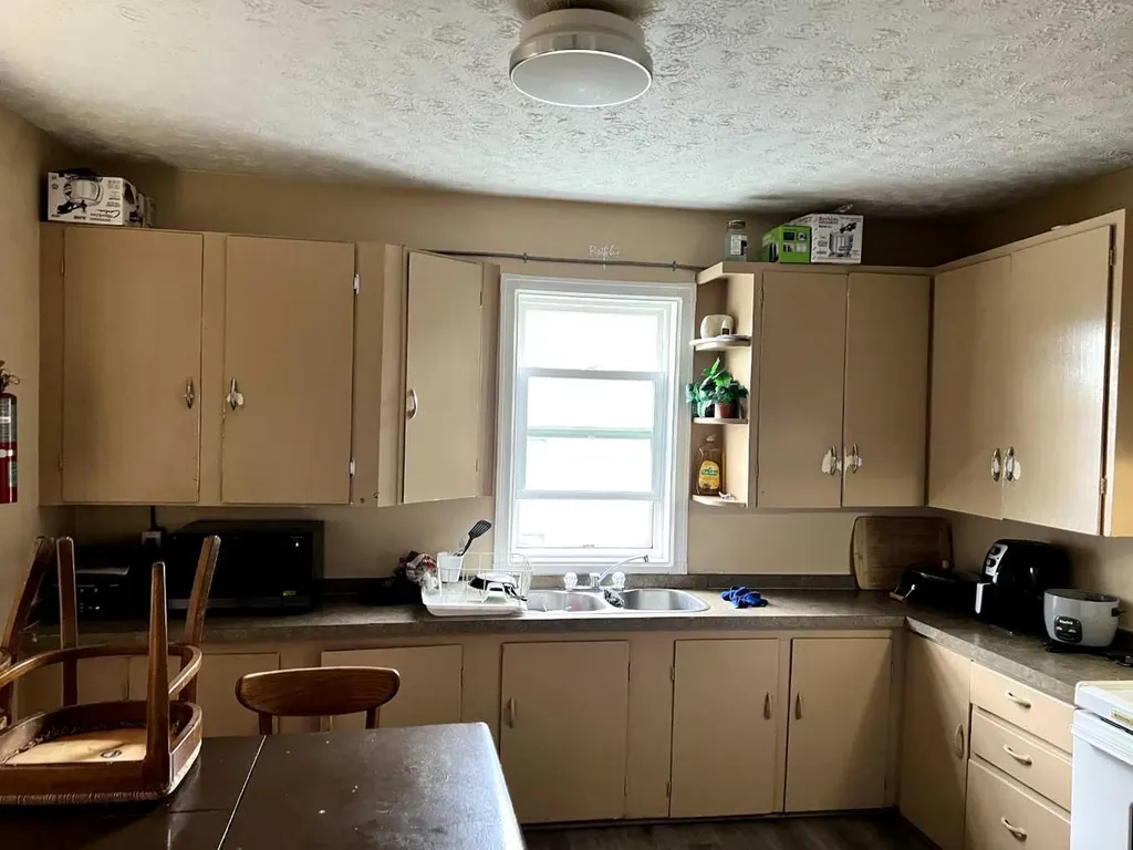 5013 50 Avenue Valleyview AB T0H 3N0