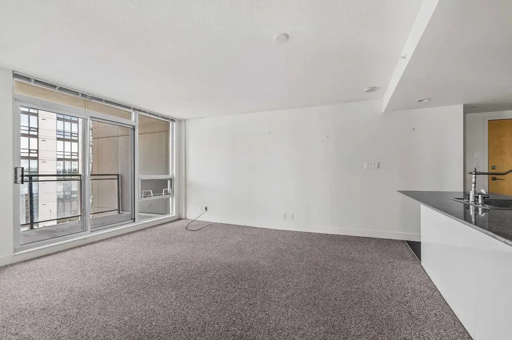 1110 11 Street SW Calgary AB T2R 1S5