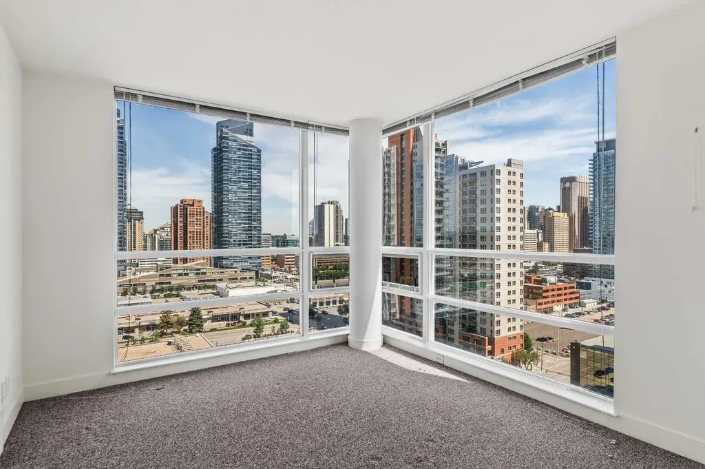 1110 11 Street SW Calgary AB T2R 1S5