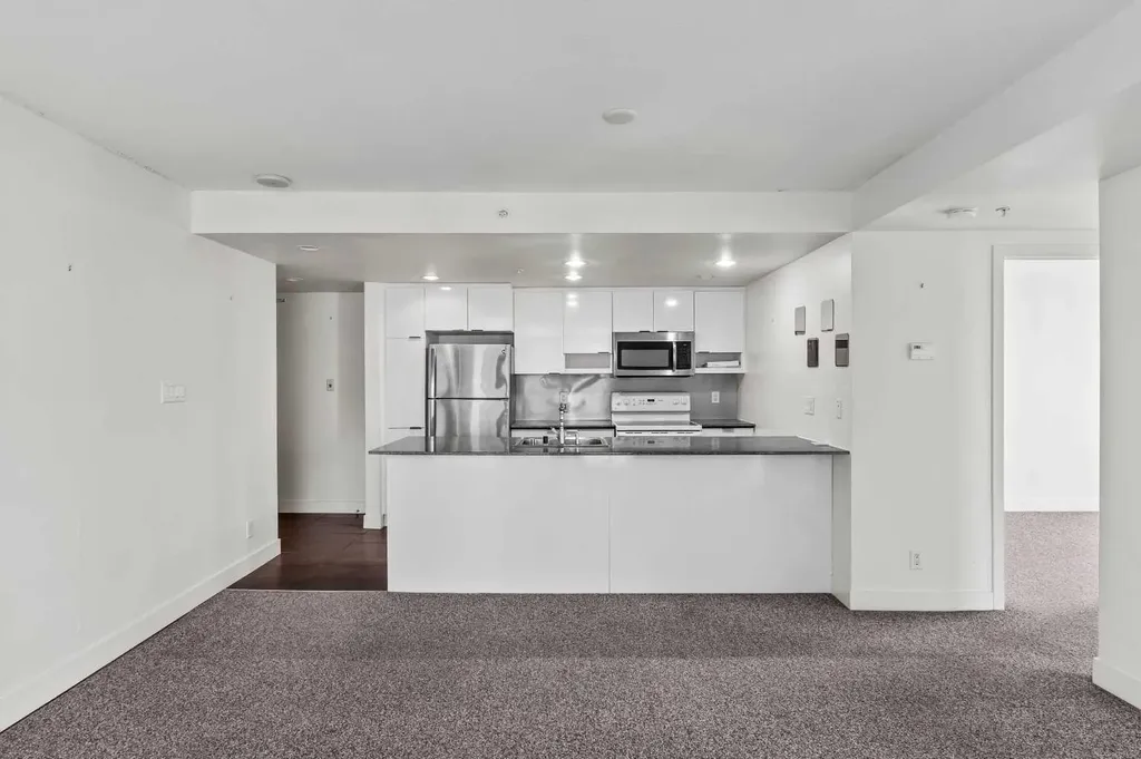 1110 11 Street SW Calgary AB T2R 1S5