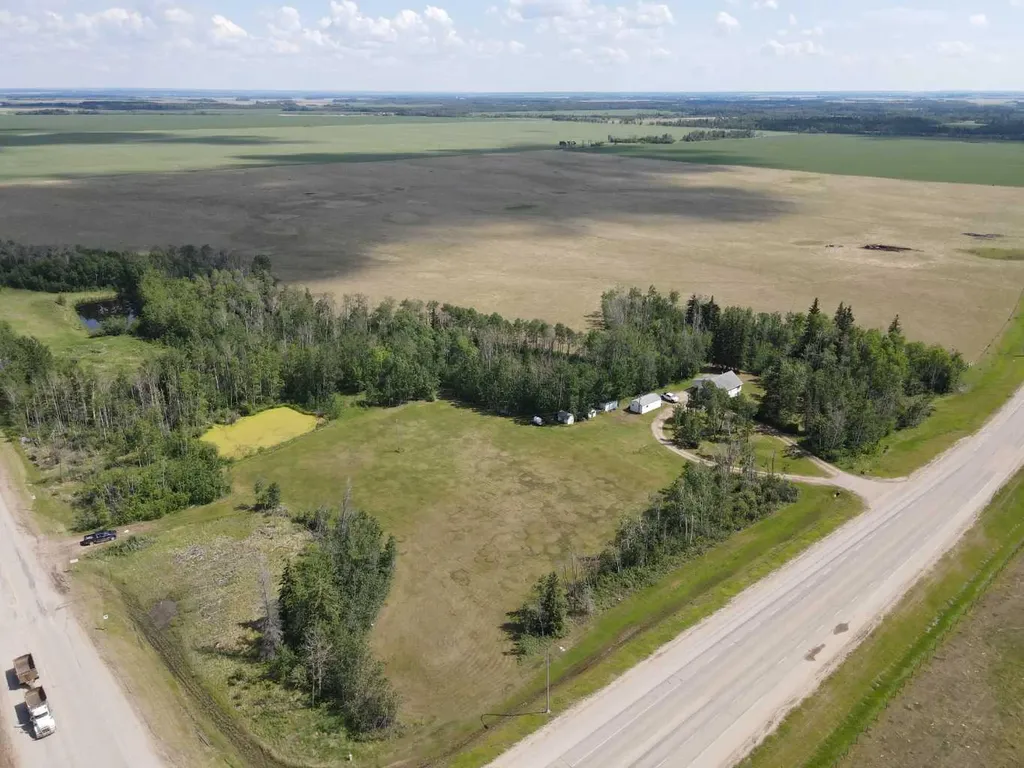 81573 Highway 2 Rural Northern Sunrise County AB T0H2R0