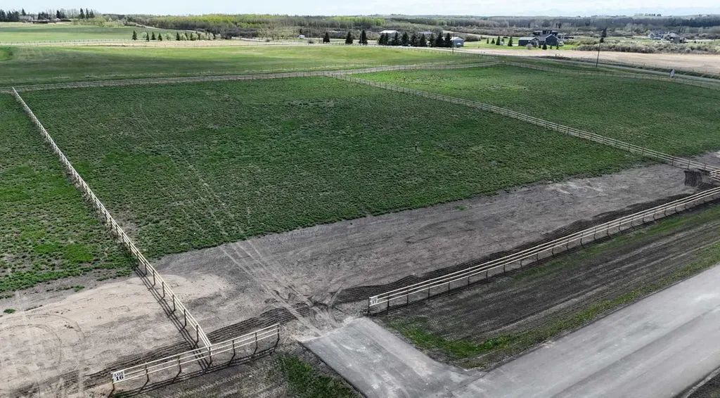 48029 295 Avenue De Winton AB T0L 0X0