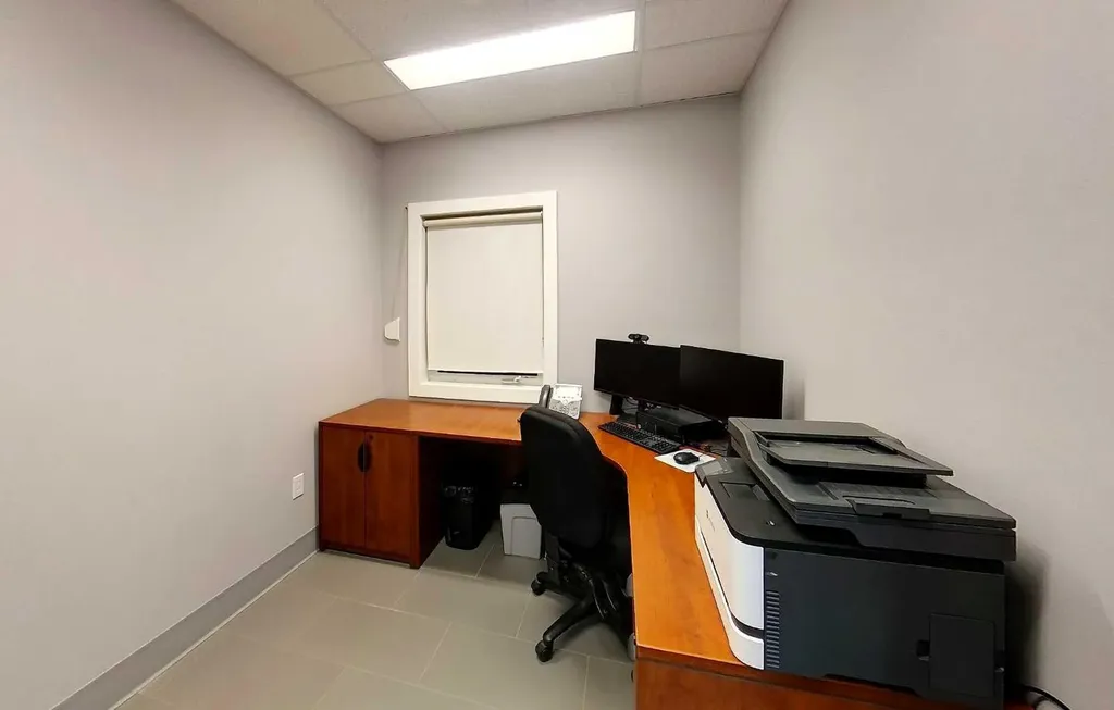4618-4622 4 Avenue Edson AB T7E 1C7
