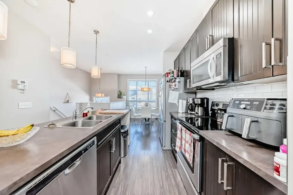 656 Copperpond Boulevard SE Calgary AB T2Z 5B9