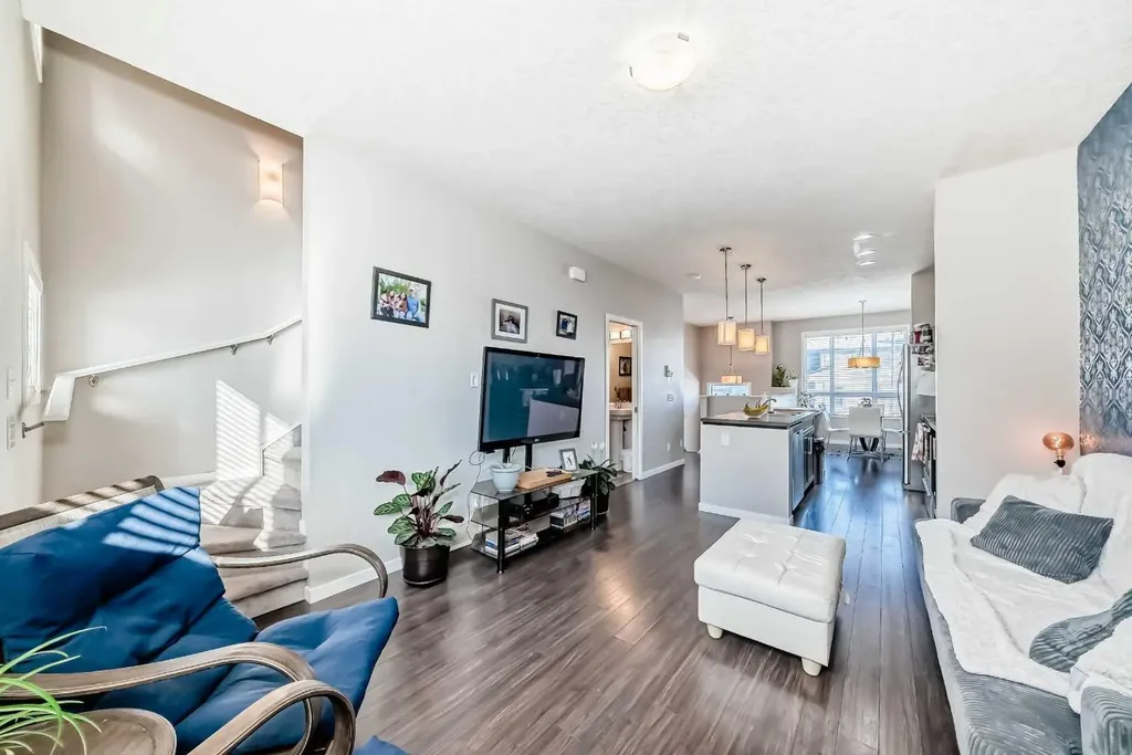 656 Copperpond Boulevard SE Calgary AB T2Z 5B9