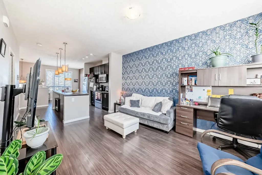 656 Copperpond Boulevard SE Calgary AB T2Z 5B9