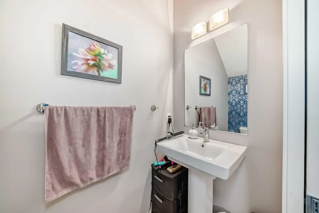 656 Copperpond Boulevard SE Calgary AB T2Z 5B9