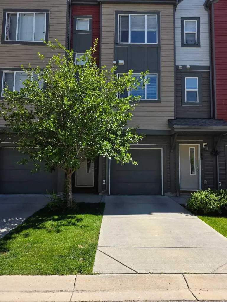 656 Copperpond Boulevard SE Calgary AB T2Z 5B9
