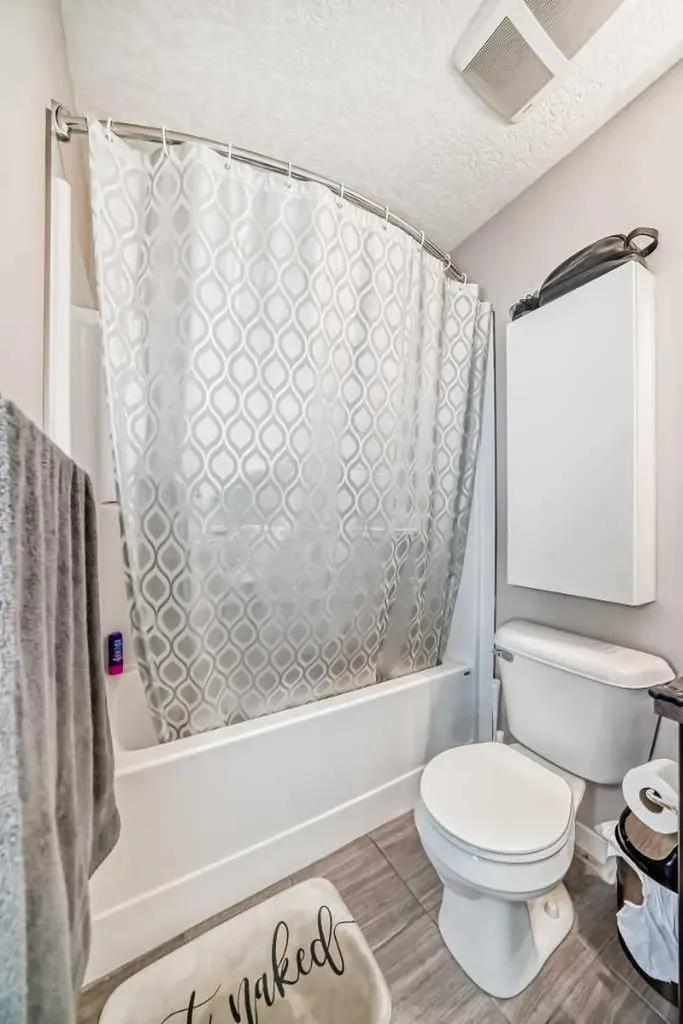 656 Copperpond Boulevard SE Calgary AB T2Z 5B9