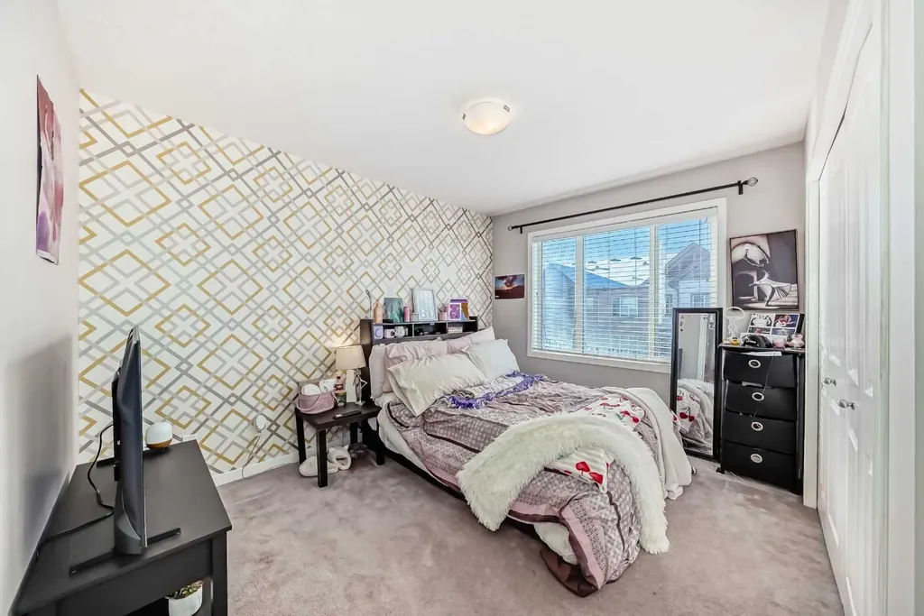 656 Copperpond Boulevard SE Calgary AB T2Z 5B9