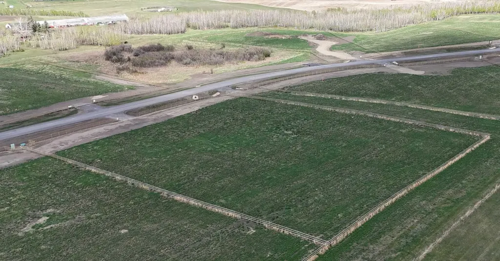 48051 295 Avenue E De Winton AB T0L 0X0