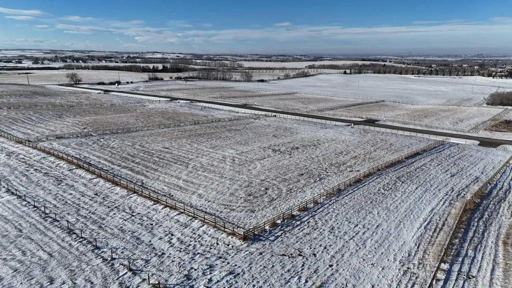 48051 295 Avenue E De Winton AB T0L 0X0