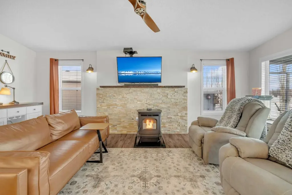 41019 Range Road 11 Rural Lacombe County AB T0C 0J1