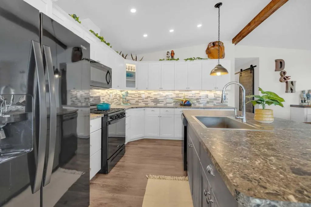 41019 Range Road 11 Rural Lacombe County AB T0C 0J1