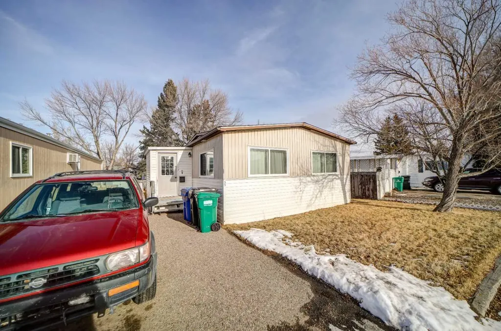 1410 43 Street S Lethbridge AB T1K 3S5