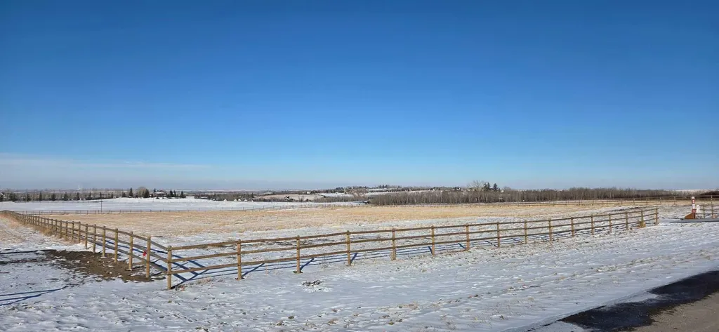 48024 295 Avenue E De Winton AB T0L 0X0