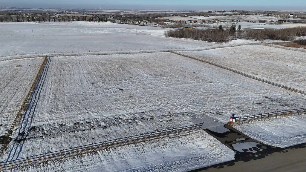 48038 295 Avenue E De Winton AB T0L 0X0