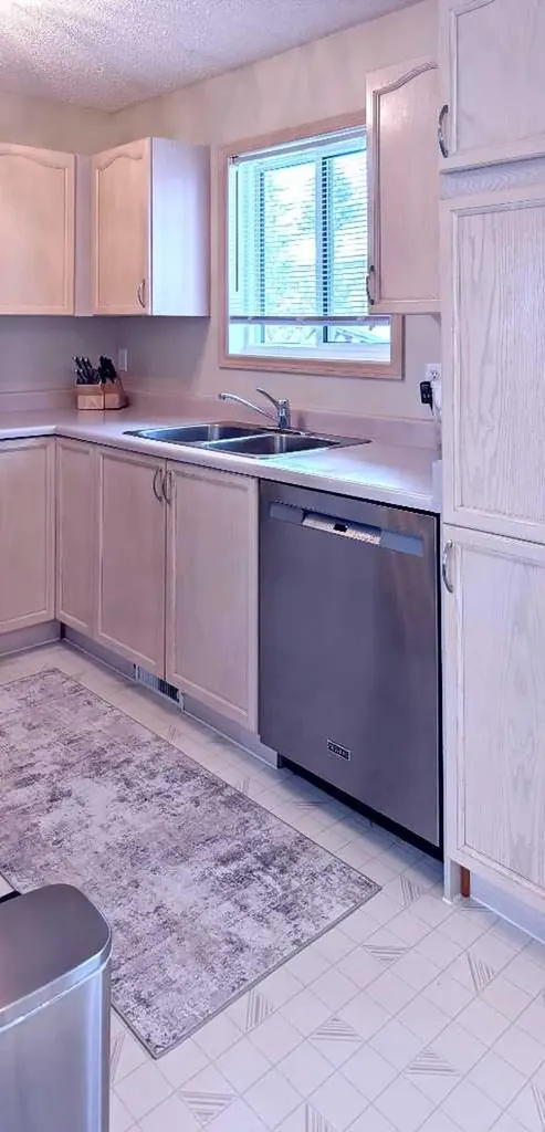 12 Shawbrooke Court SW Calgary AB T2Y 3G2