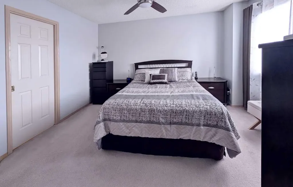 12 Shawbrooke Court SW Calgary AB T2Y 3G2