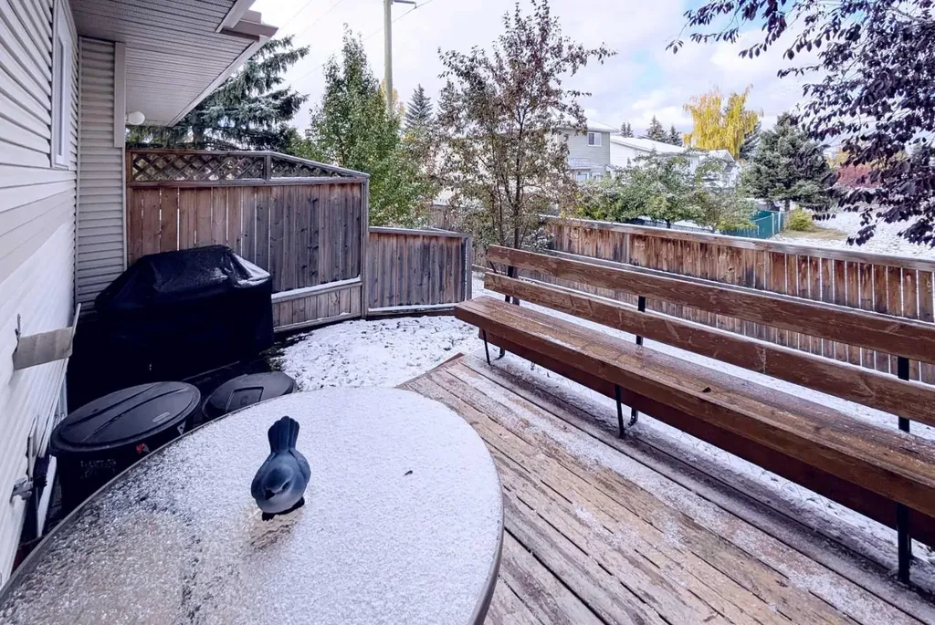 12 Shawbrooke Court SW Calgary AB T2Y 3G2