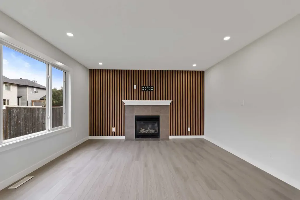 81 Saddlecrest Green NE Calgary AB T3J5N4